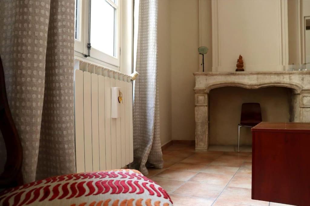 דירות Uzes Centre Quartiers Des Arts Charme De L'Ancien מראה חיצוני תמונה